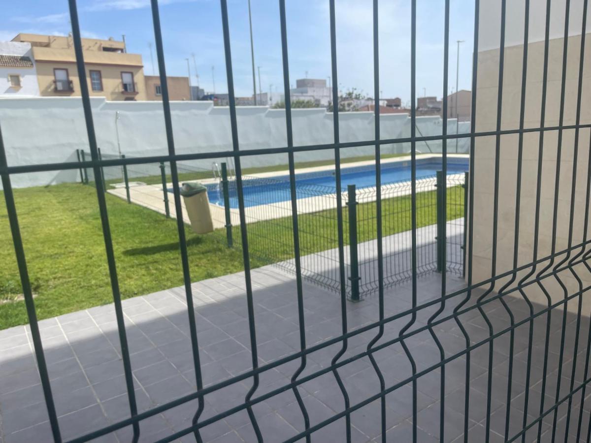 Апартаменты Piso Coqueto Chiclana Чиклана-де-ла-Фронтера Экстерьер фото
